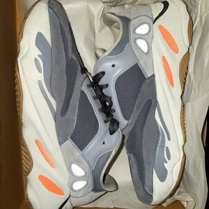 Yeezy 700 Magnet White/Reflective/Orange/Grey Trainers Size 10.5